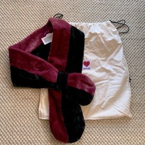 House of Fluff neck warmer.